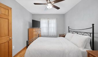 28 Willow St, Bayonne, NJ 07002