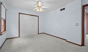 939 Barberry Cir, Amherst, OH 44001