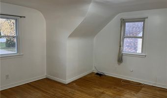 368 Grover Cleveland Hwy, Amherst, NY 14226