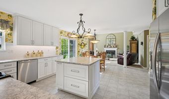 21 Orchid Ln, Barnegat, NJ 08005