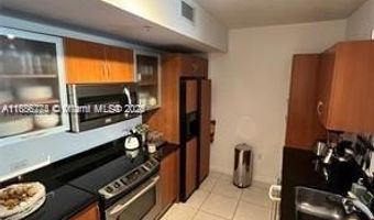 2775 NE 187th St 319, Aventura, FL 33180