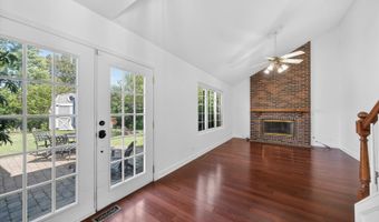 1141 Stonegate Rd, Algonquin, IL 60102