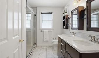 212 Lexington Ave, North Providence, RI 02904