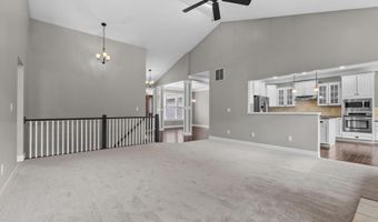 5730 Summerset Woods Dr, Alto, MI 49302