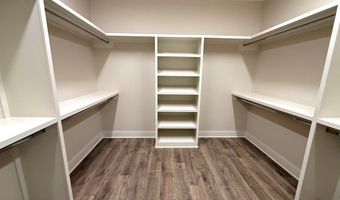 2302 Thomas St, Adel, GA 31620