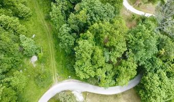 1104 1st Creek Rd, Advent, WV 25231