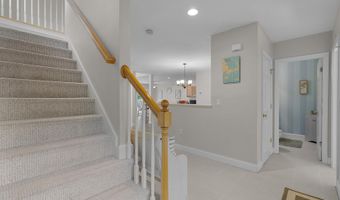 5 Sea Knoll Ct, Bourne, MA 02532