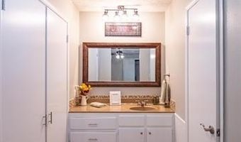 2707 S Brookside Cir, McAlester, OK 74501