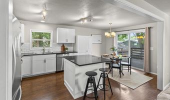 8920 W Donnybrook Dr, Boise, ID 83709