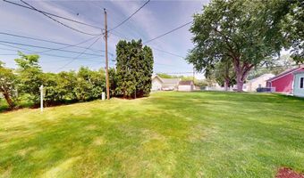 904 Clausen Ave, Albert Lea, MN 56007