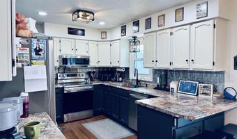 901 Linda Dr, Atlantic, IA 50022