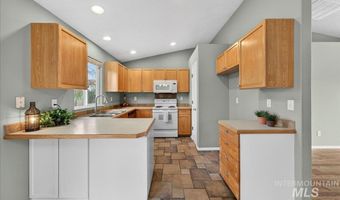 7415 N Matlock Ave, Boise, ID 83714