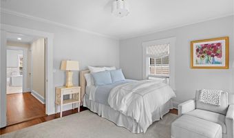 5 Pell St, Newport, RI 02840