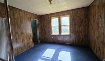 225 S Linden St, Adams, WI 53910