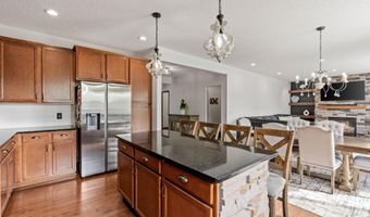 6284 Marlowe Ave NE, Albertville, MN 55301