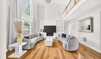 12595 Huntington Trce, Alpharetta, GA 30005