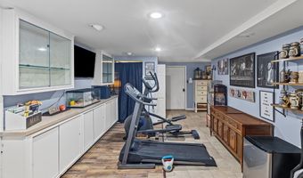 3838 Omega St, Alton, IL 62002