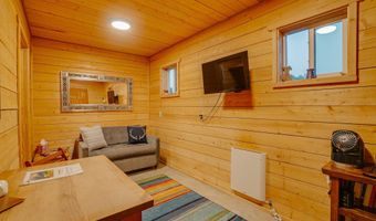 169 Coyote Loop, Arroyo Hondo, NM 87513