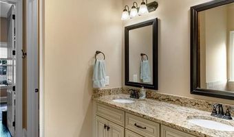 657 BANBURY St, Auburn, AL 36830