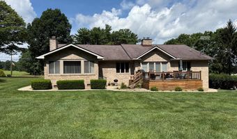 105 Beechwood Dr, Beaver, WV 25813