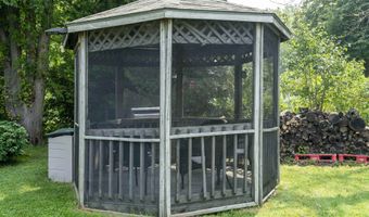279 Hunter North Rd, Alburgh, VT 05440
