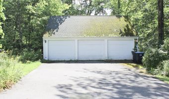 117 Blackstrap Rd, Falmouth, ME 04105