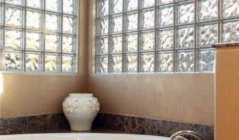 15 Knob Oak Dr, Henderson, NV 89052