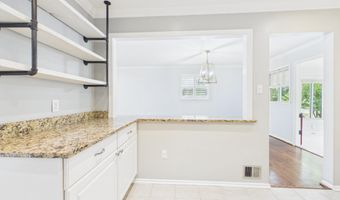 9201 CHERRYTREE Dr, Alexandria, VA 22309