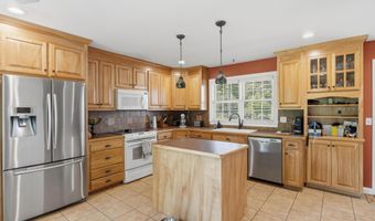 48 Case Rd, Burlington, CT 06013
