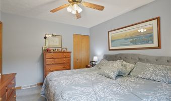3955 Dunbar St, Austintown, OH 44515