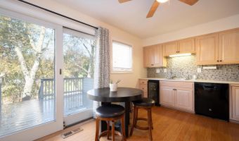 522 BEECH TREE Ln, Hockessin, DE 19707