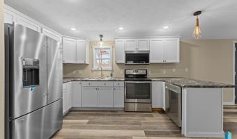 307 W Oak St, Beresford, SD 57004