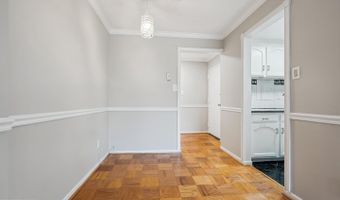 118 MONROE St #211, Rockville, MD 20850