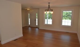 40 Tirrell Hill Rd, Bedford, NH 03110