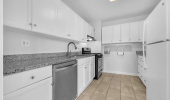 1225 MARTHA CUSTIS Dr 914, Alexandria, VA 22302
