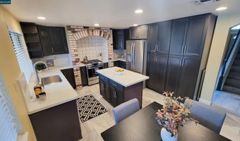 4632 Country Hills Dr, Antioch, CA 94531