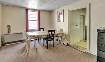 174-176 N Champlain St, Burlington, VT 05401
