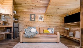 464 Collier View Rd, Cascade, ID 83611