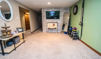 1224 N Penn St, Aberdeen, SD 57401