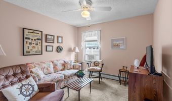 66 Wind Jammer Ct, Bayville, NJ 08721
