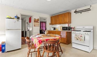 134 Duke St, East Greenwich, RI 02818