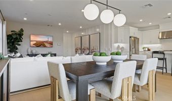 756 Edward Scholle Dr, Camarillo, CA 93010