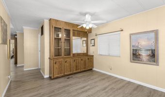 8975 Lawrence Welk 2, Escondido, CA 92026