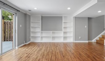 3390 WHIPPLE Ct, Annandale, VA 22003
