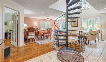 14 Shelton Branch Rd, Barnardsville, NC 28709