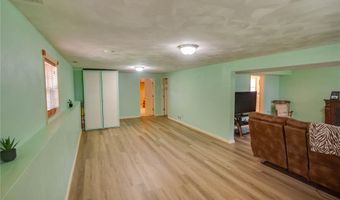 6302 Wenzel Rd, Alton, IL 62002