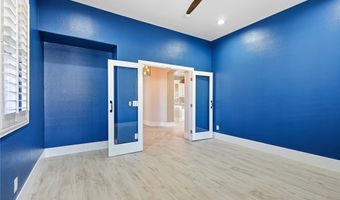 10820 Woodstream Ct, Las Vegas, NV 89135