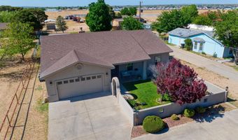 808 E Chapman Rd, Carlsbad, NM 88220