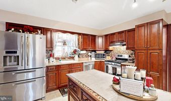 100 BROOKFIELD Dr, Dover, DE 19901