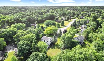 3999 Edmonton Ct, Ann Arbor, MI 48103